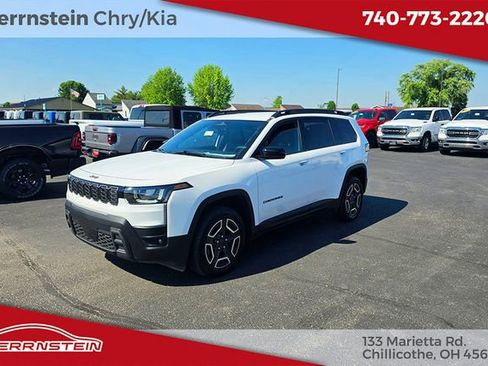 Used 2026 Jeep Cherokee Limited AWD/4WD image 2