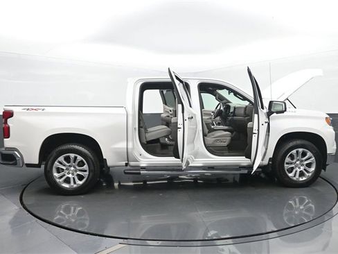 Used 2025 Chevrolet Silverado 1500 LTZ image 57