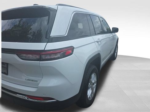 New 2026 Jeep Grand Cherokee Laredo AWD/4WD image 3