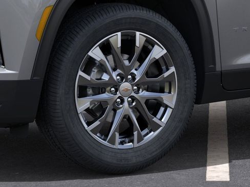 New 2026 Chevrolet Traverse LT w/ Sun and Wheel Package AWD/4WD image 9