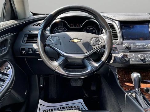 Used 2014 Chevrolet Impala LT FWD image 5
