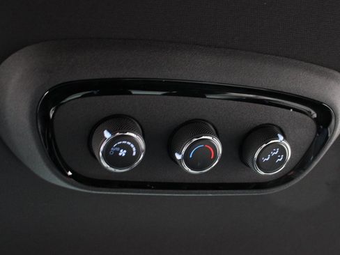 Used 2022 Dodge Durango R/T w/ Blacktop Package image 35