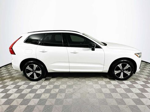 Used 2025 Volvo XC60 T8 Plus image 8