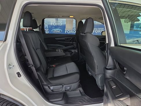 Used 2023 Subaru Ascent 8-Passenger AWD/4WD image 30