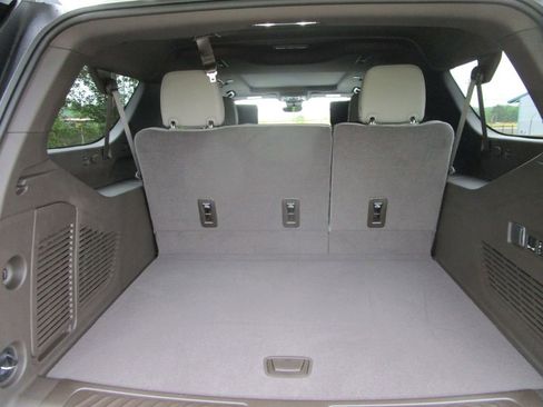 New 2026 GMC Yukon XL Elevation w/ Elevation Premium Package RWD image 13
