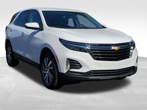 Certified 2024 Chevrolet Equinox LT w/ LPO, Floor Liner Package FWD image 7