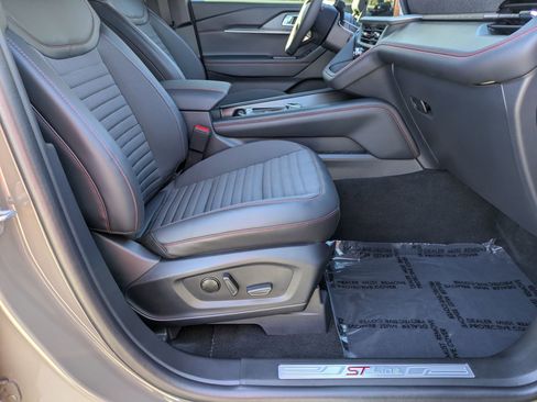 New 2026 Ford Explorer ST-Line w/ ST-Line Street Pack image 39