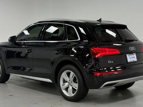 Used 2018 Audi Q5 2.0T Premium Plus w/ Premium Plus Package image 3