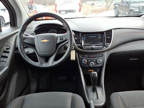 Used 2019 Chevrolet Trax LS w/ LPO, Cargo Package image 19