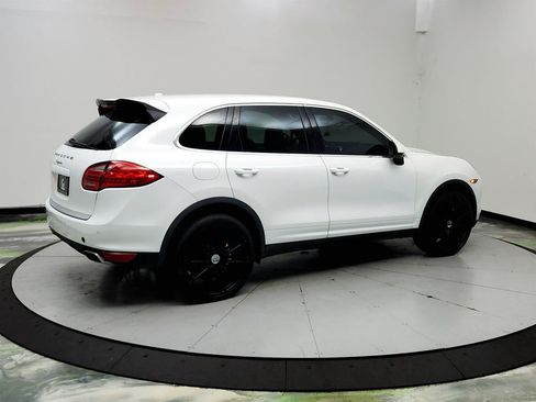 Used 2013 Porsche Cayenne Diesel AWD/4WD image 5