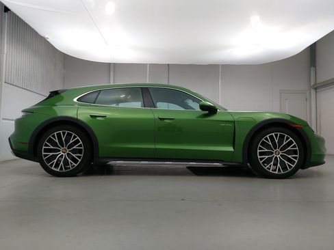 Certified 2022 Porsche Taycan 4S AWD/4WD image 8