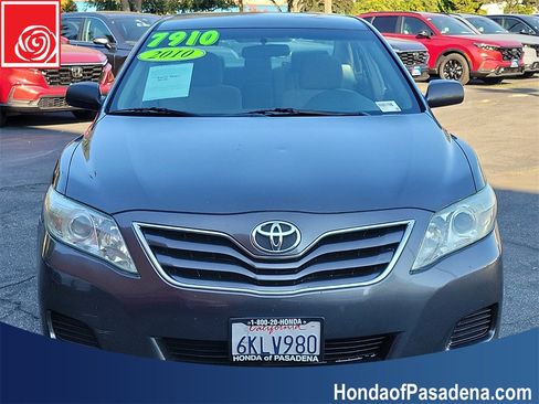 Used 2010 Toyota Camry image 5