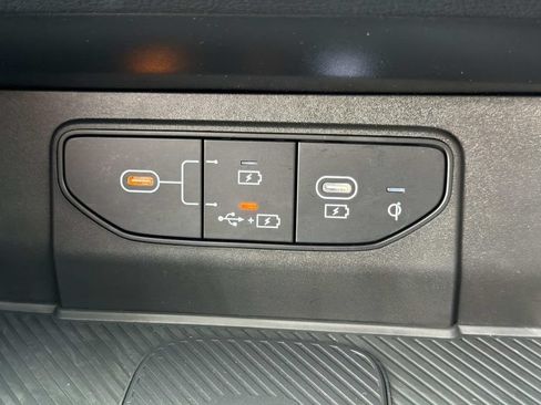 Used 2026 Kia Sportage X-Line w/ X-Line Premium Package AWD/4WD image 32