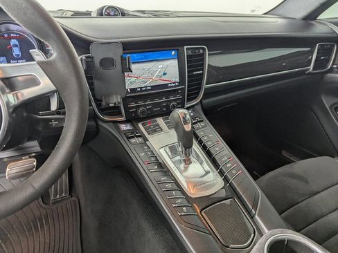 Used 2013 Porsche Panamera GTS image 20