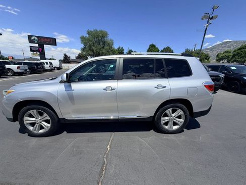Used 2013 Toyota Highlander Limited AWD/4WD image 7