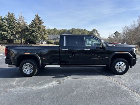 New 2026 GMC Sierra 3500 Denali image 25