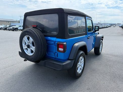 Used 2022 Jeep Wrangler Sport AWD/4WD image 11