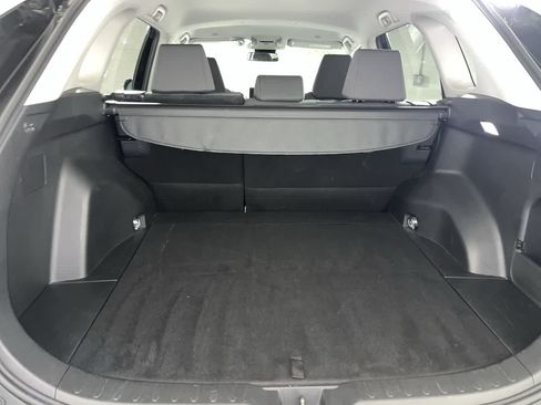 Used 2025 Toyota RAV4 XLE FWD image 27