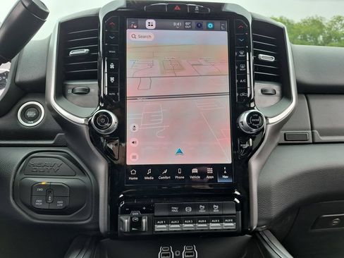 New 2026 RAM 2500 Big Horn AWD/4WD image 14