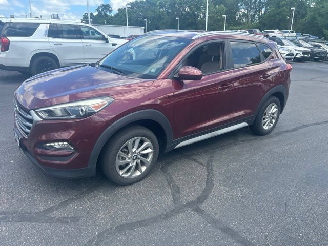 Used 2017 Hyundai Tucson SE w/ SE Popular Package 02 FWD image 3