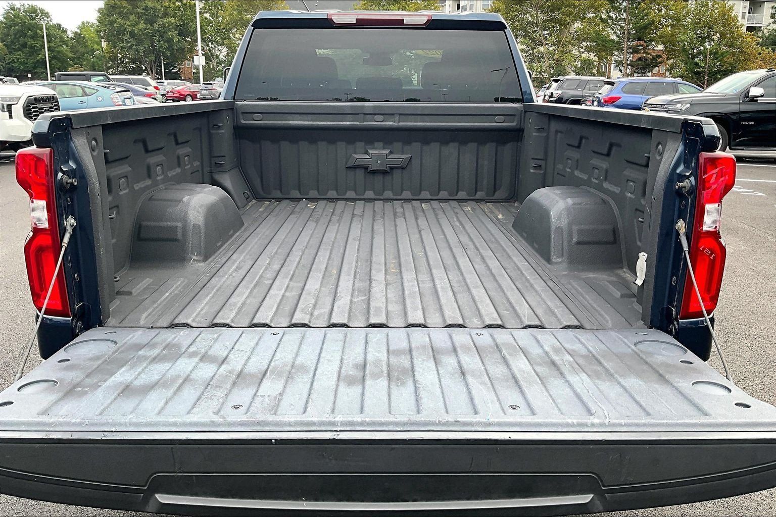 Used 2022 Chevrolet Silverado 1500 RST AWD/4WD image 31