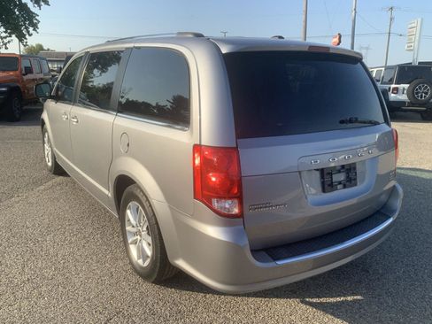 Used 2019 Dodge Grand Caravan SXT FWD image 8
