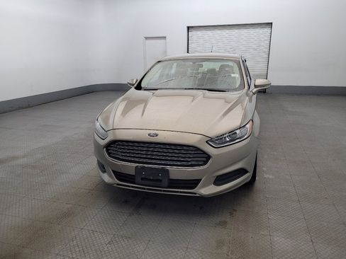 Used 2016 Ford Fusion SE image 15