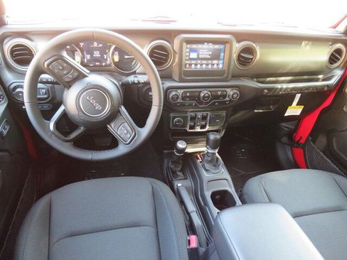 New 2023 Jeep Wrangler Unlimited AWD/4WD image 22