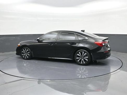 Used 2024 Honda Civic EX image 5