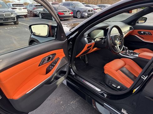 Used 2022 BMW M3 Competition w/ M Carbon Exterior Package image 9