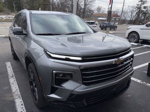 Used 2025 Chevrolet Traverse High Country w/ LPO, Floor Liner Package image 7