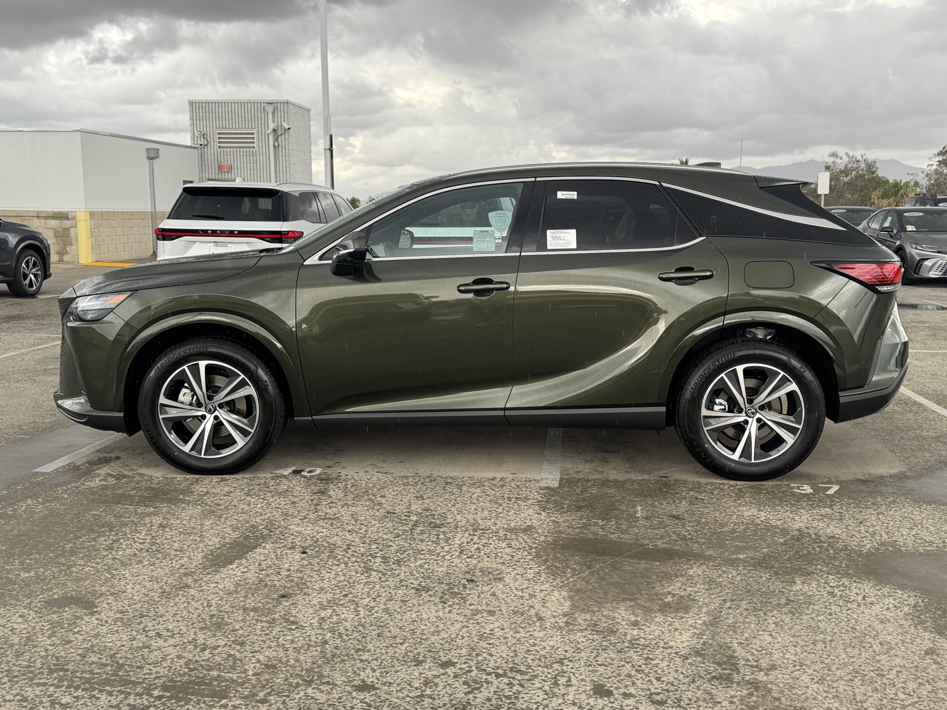 New 2026 Lexus RX 350 FWD image 6