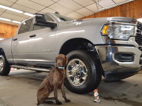 Used 2024 RAM 2500 Big Horn w/ Bed Utility Group image 2