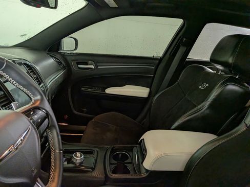 Used 2017 Chrysler 300 S w/ 300S Premium Group image 30