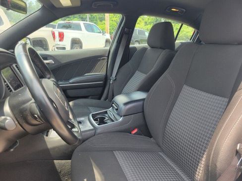 Used 2023 Dodge Charger SXT RWD image 10