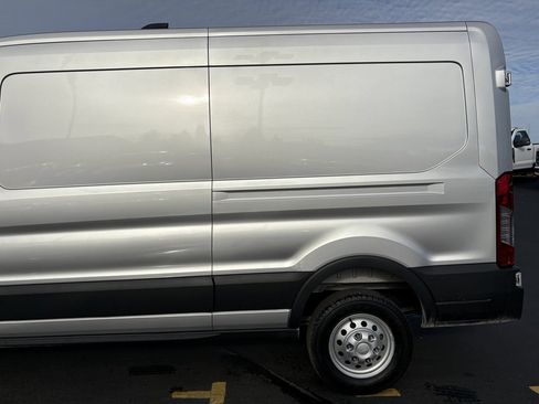 New 2026 Ford Transit 250 148 Medium Roof Extended AWD image 11