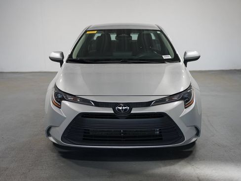 Certified 2024 Toyota Corolla LE FWD image 2
