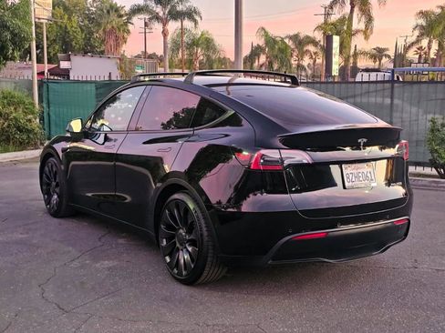 Used 2022 Tesla Model Y Performance image 3