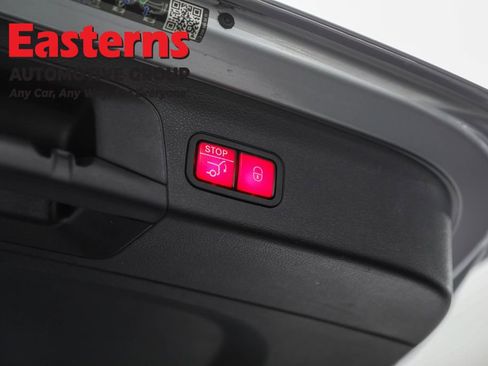 Used 2023 Mercedes-Benz GLS 450 4MATIC w/ AMG Line Exterior image 26