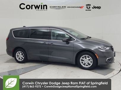 Certified 2023 Chrysler Pacifica Touring-L