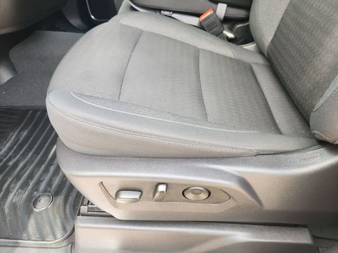 Used 2025 Chevrolet Silverado 1500 LT AWD/4WD image 23