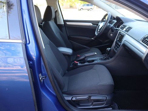 Used 2017 Volkswagen Passat 1.8T S FWD image 22