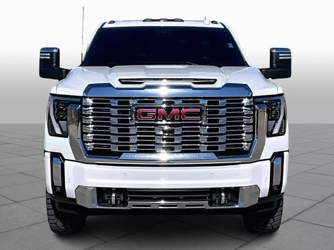 Used 2024 GMC Sierra 2500 Denali w/ Denali Reserve Package image 4