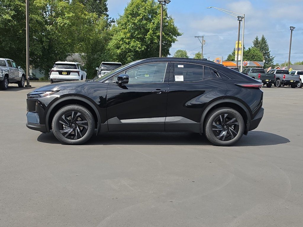 New 2026 Toyota C-HR AWD/4WD image 6