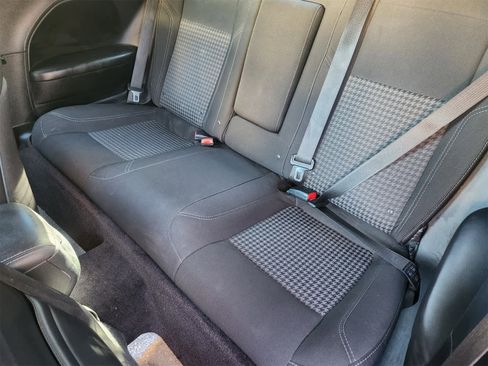 Used 2016 Dodge Challenger SXT image 26