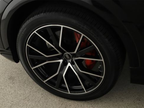 Used 2023 Audi Q8 Premium Plus w/ Premium Plus Package image 32