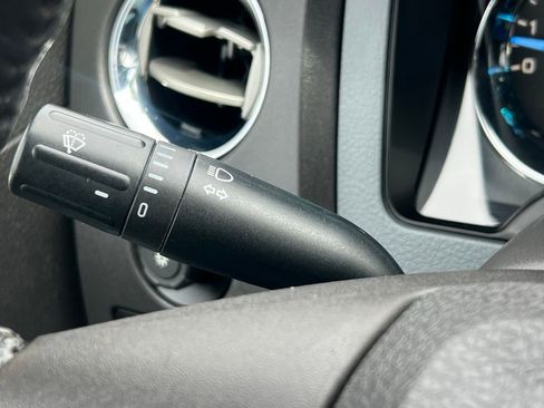 Used 2014 Ford F150 XLT w/ XLT Chrome Package image 31