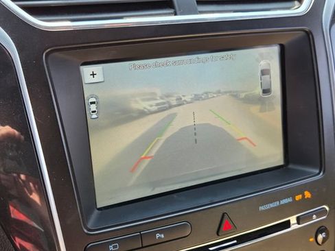 Used 2017 Ford Explorer Limited FWD image 21