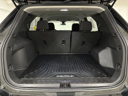Used 2024 Chevrolet Equinox LS w/ Midnight Edition image 23