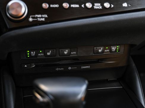 Used 2022 Lexus ES 350 w/ Premium Package image 26